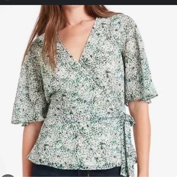 Banana Republic short sleeve wrap blouse - Picture 1 of 4